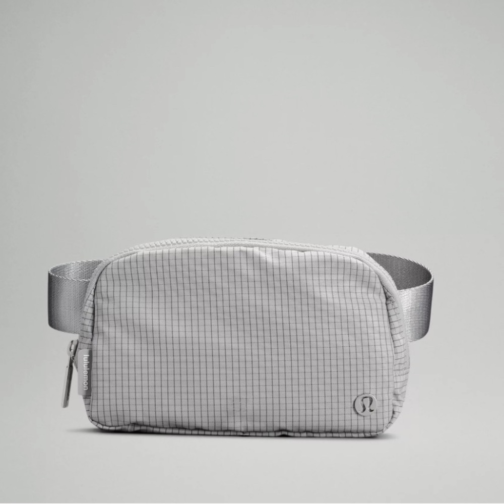 Lululemon belt bag